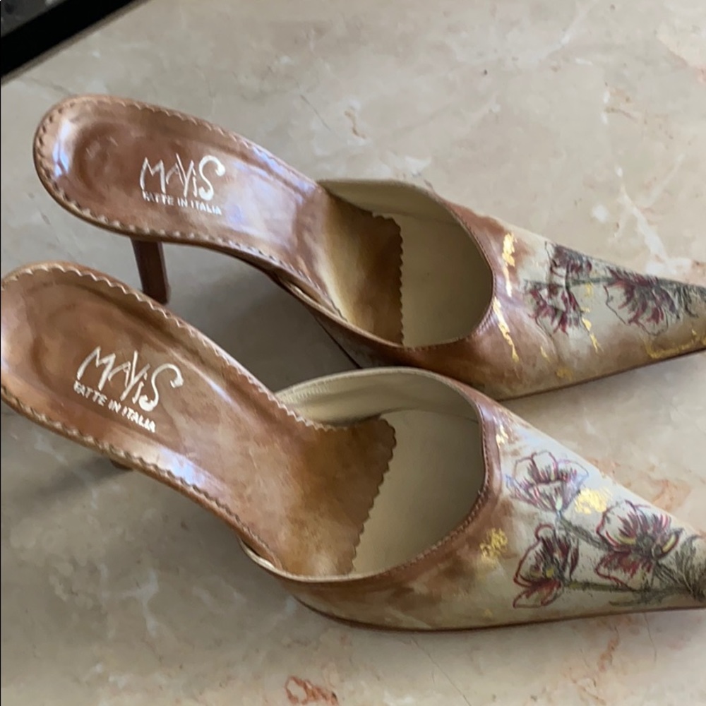 Leather shoes